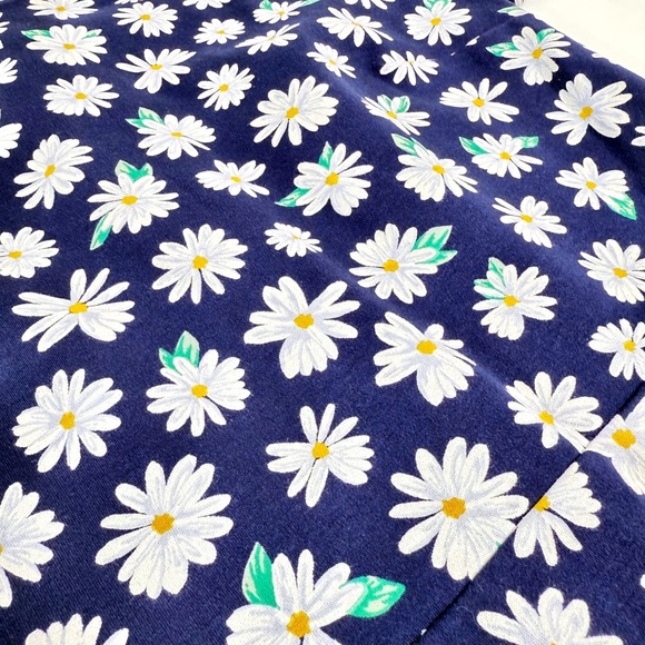 Old Navy Daisy Print Mini Dress – Size XS – Floral, Flattering & Effortless 🌼🖤 - Picture 5 of 14